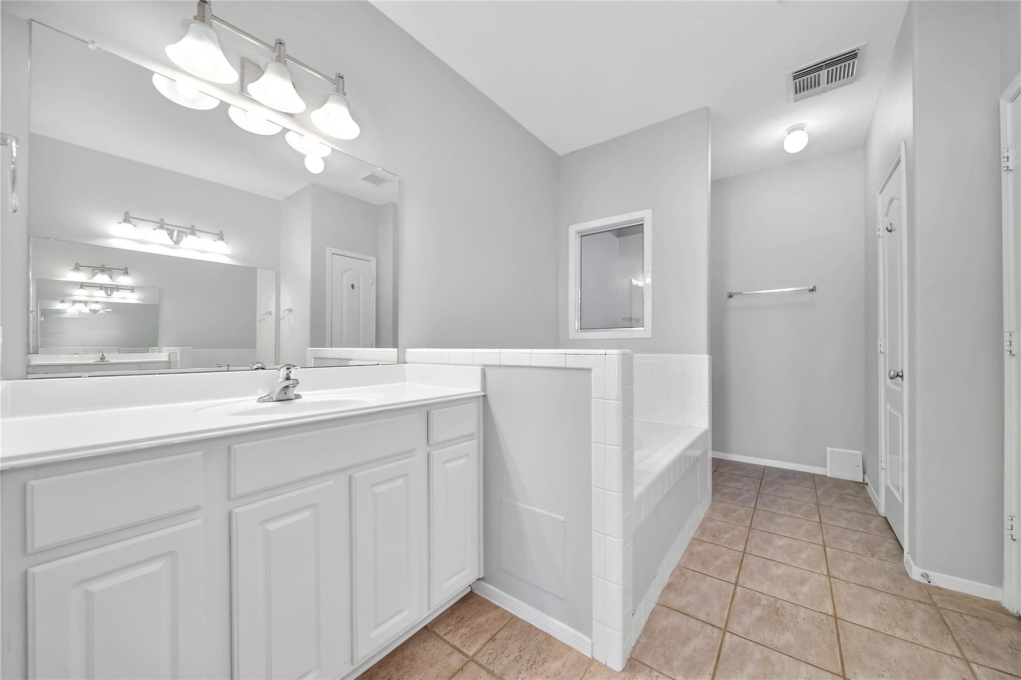 2618 Shady Acres Court