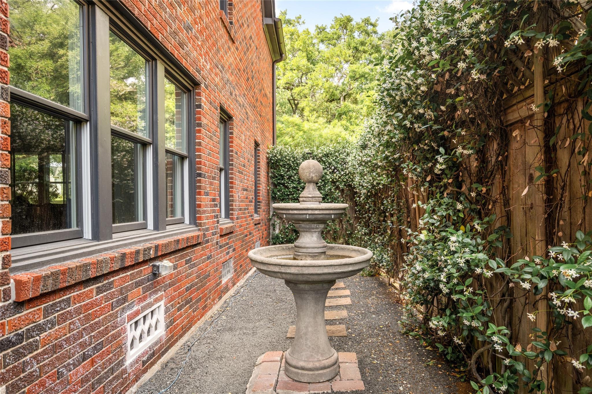 2035 South Boulevard