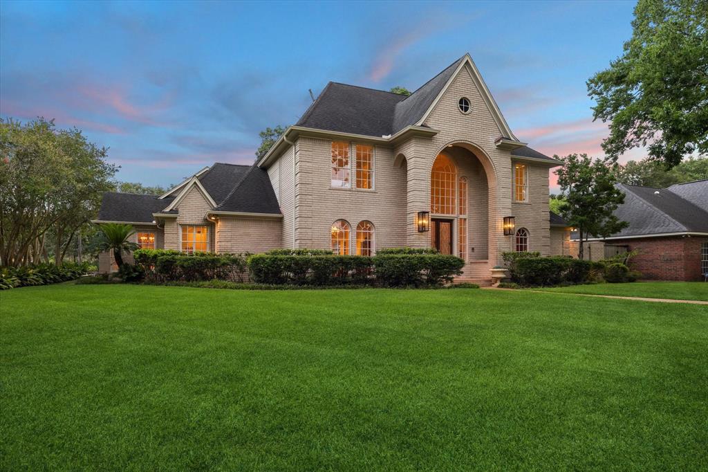 11 Wild Oak Circle