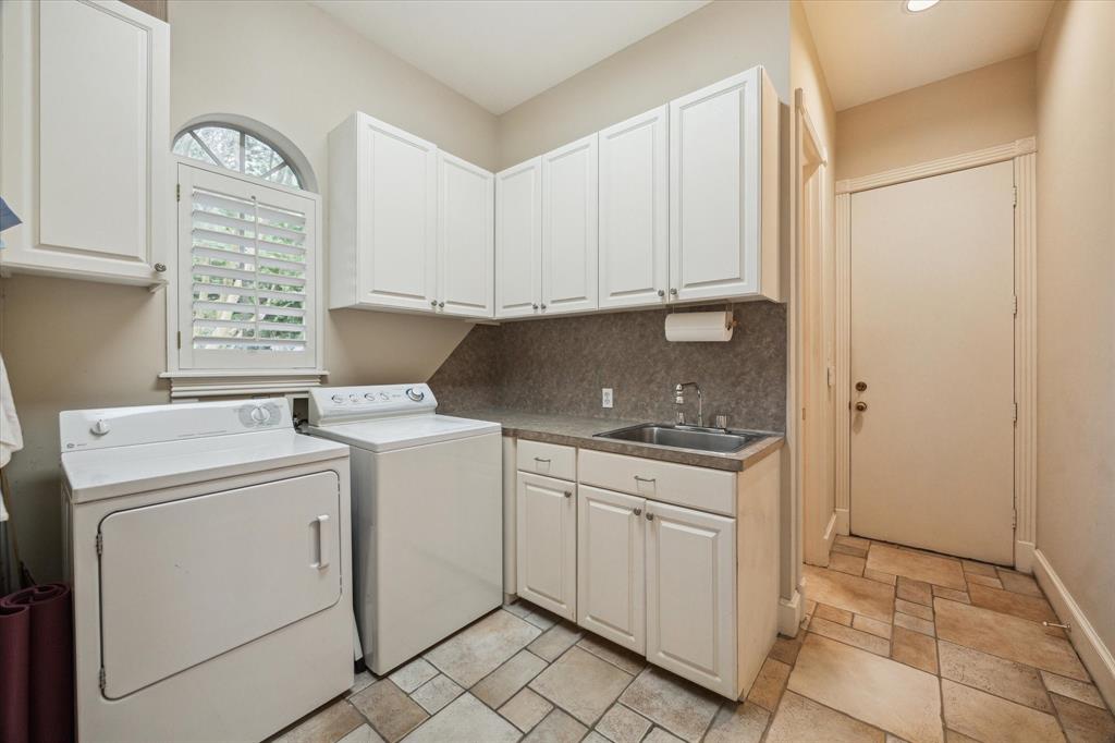 11 Wild Oak Circle
