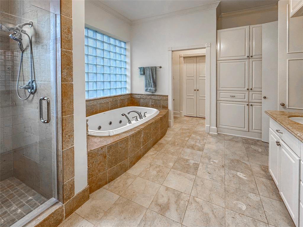 11 Wild Oak Circle