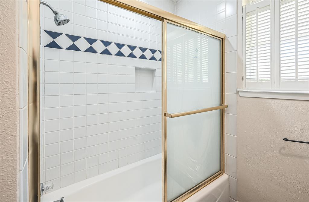 11321 Surrey Oaks Lane