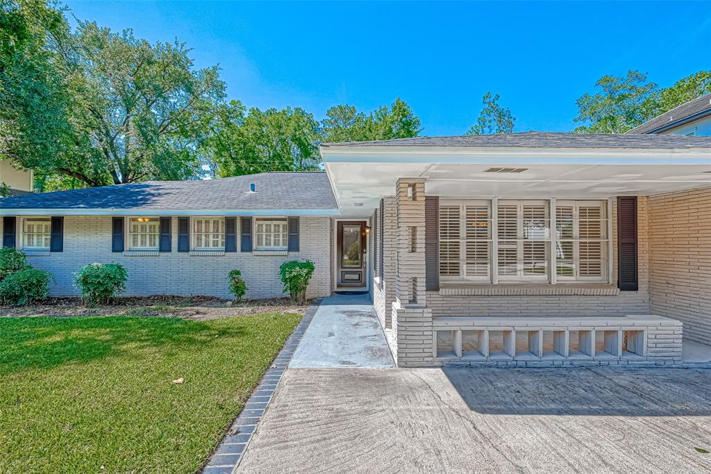 11321 Surrey Oaks Lane