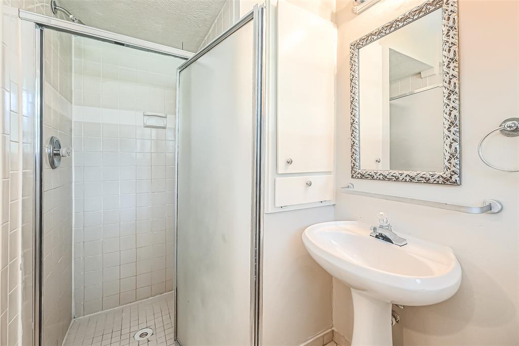 11321 Surrey Oaks Lane