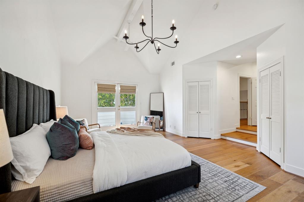 123 E 13th Street