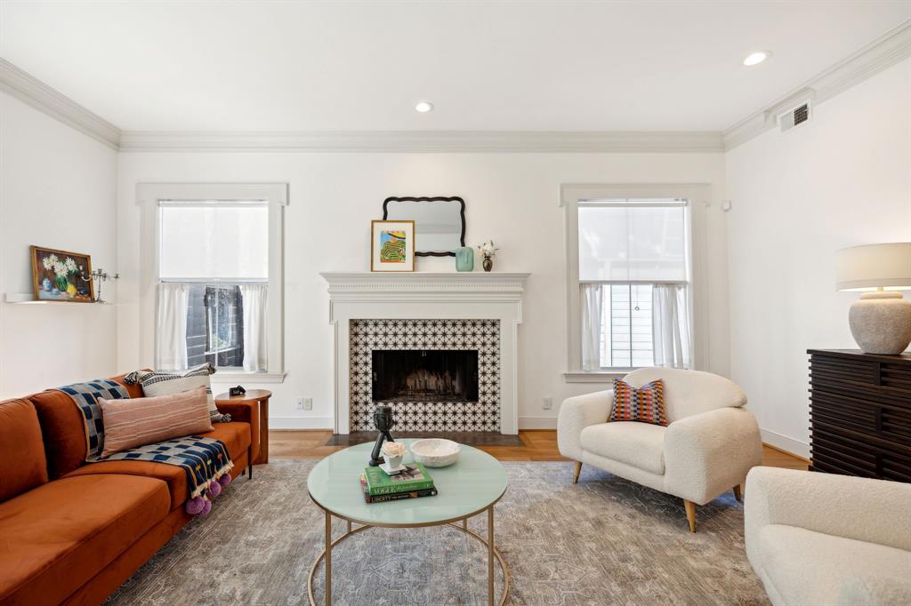 123 E 13th Street