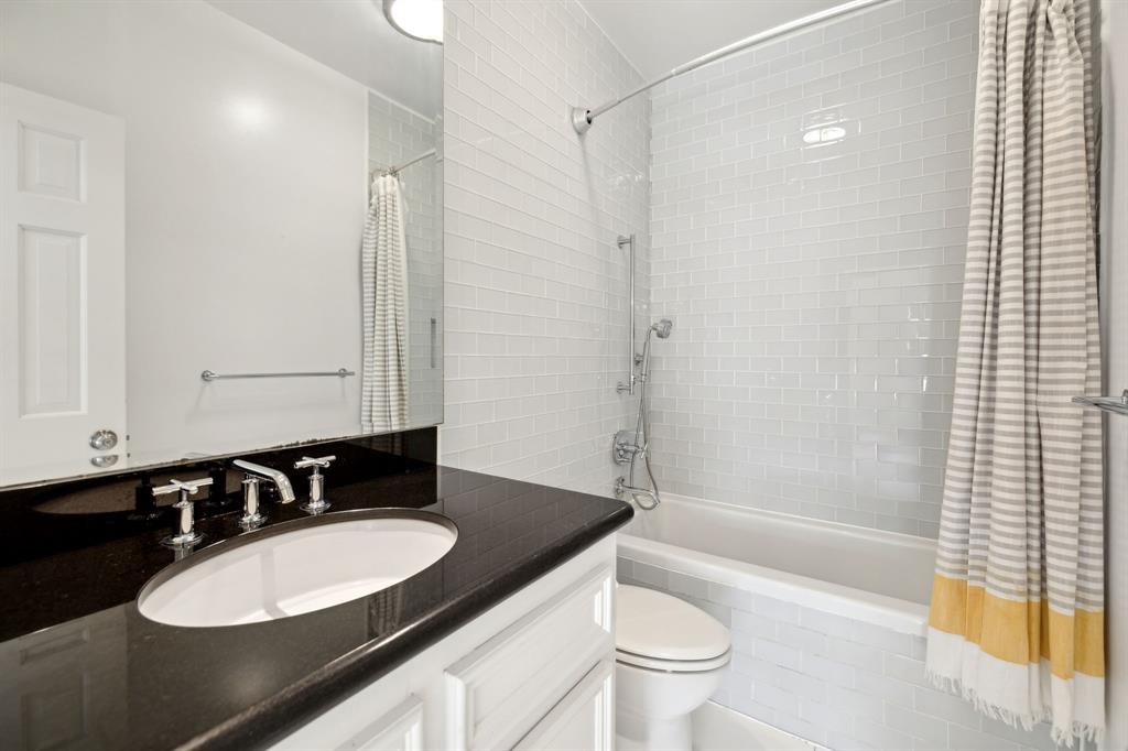 123 E 13th Street