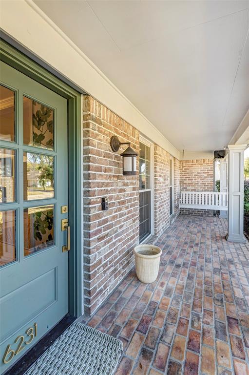 6231 Chevy Chase Drive