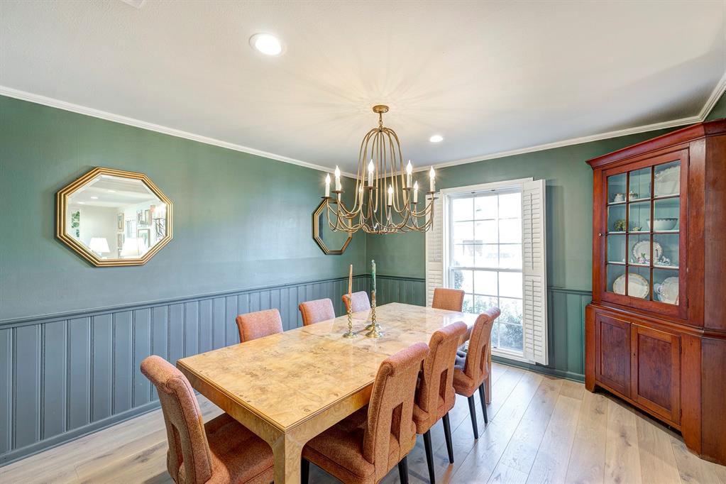 6231 Chevy Chase Drive