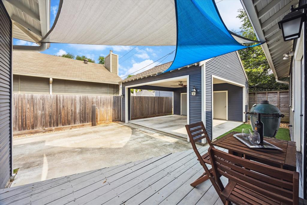 1128 W Temple Street