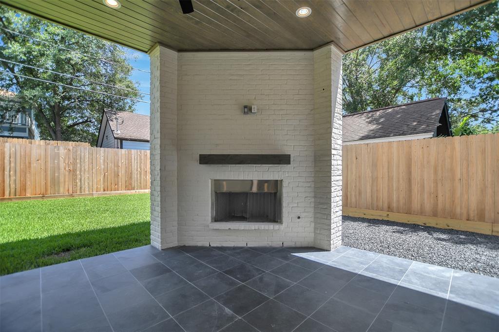 966 W 41st Street