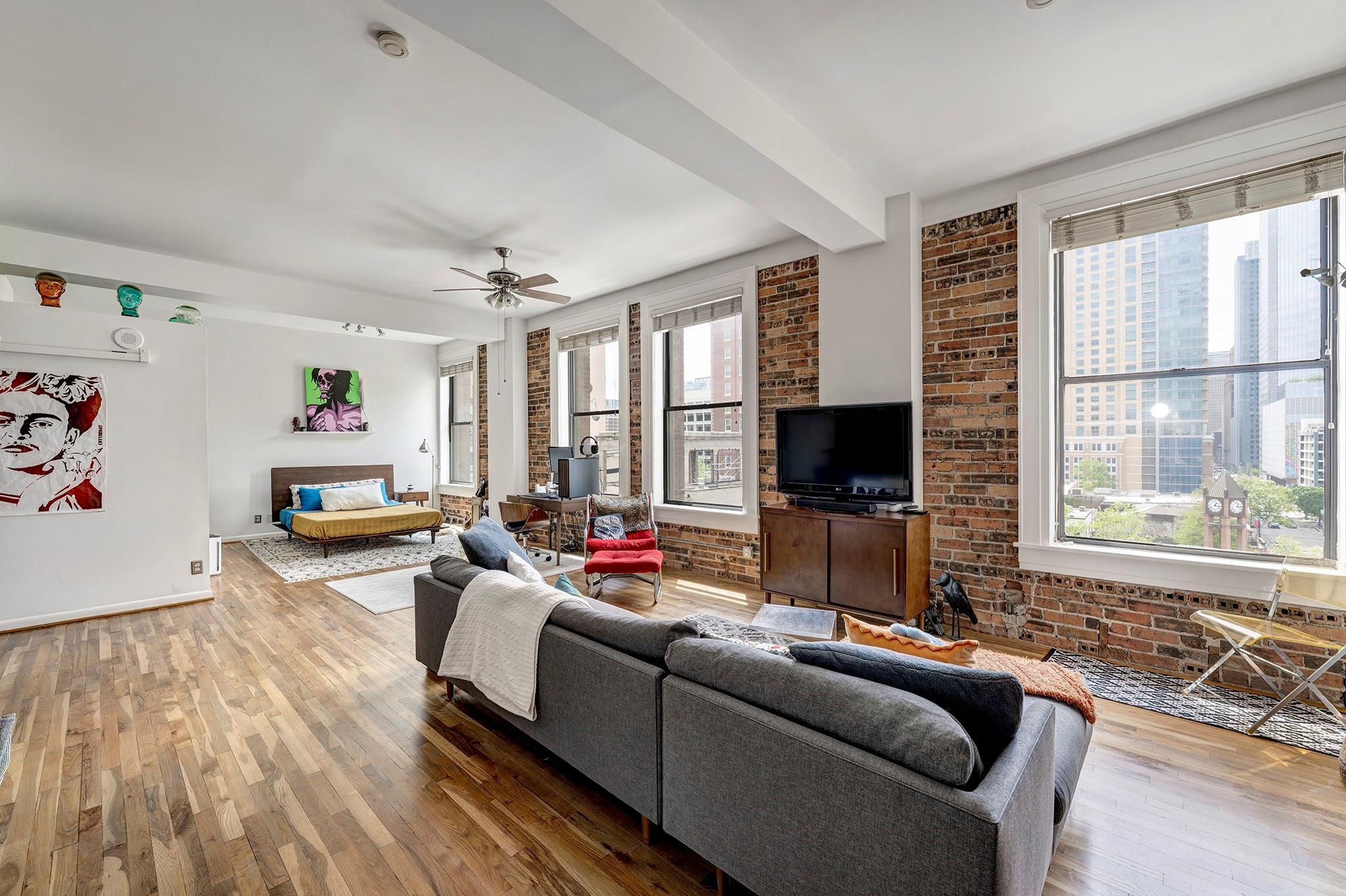 915 Franklin Street # 7C