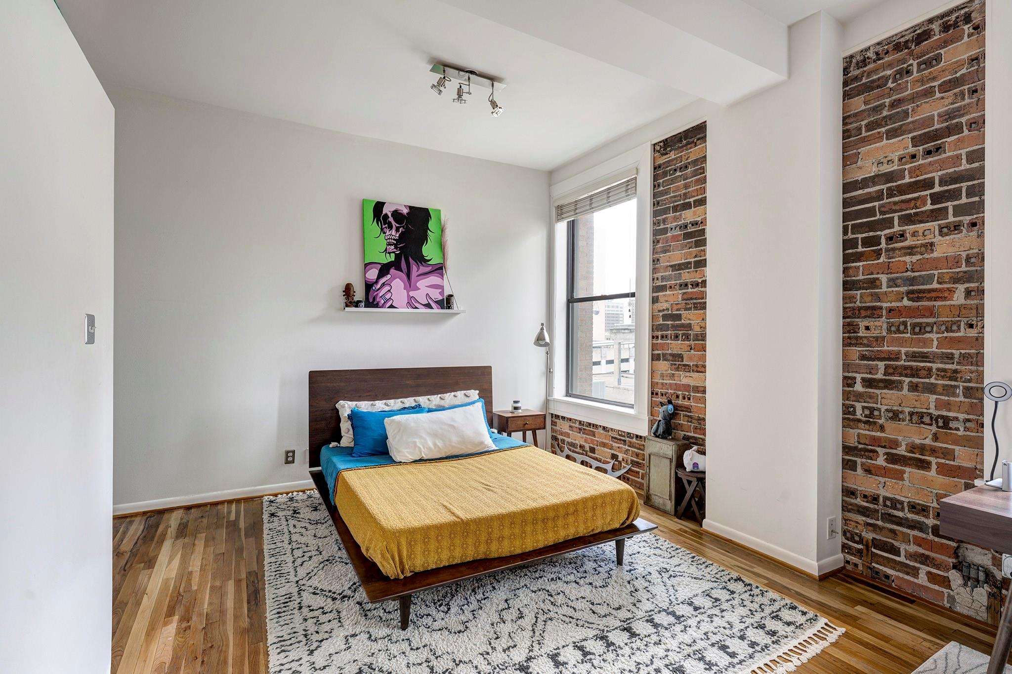 915 Franklin Street # 7C