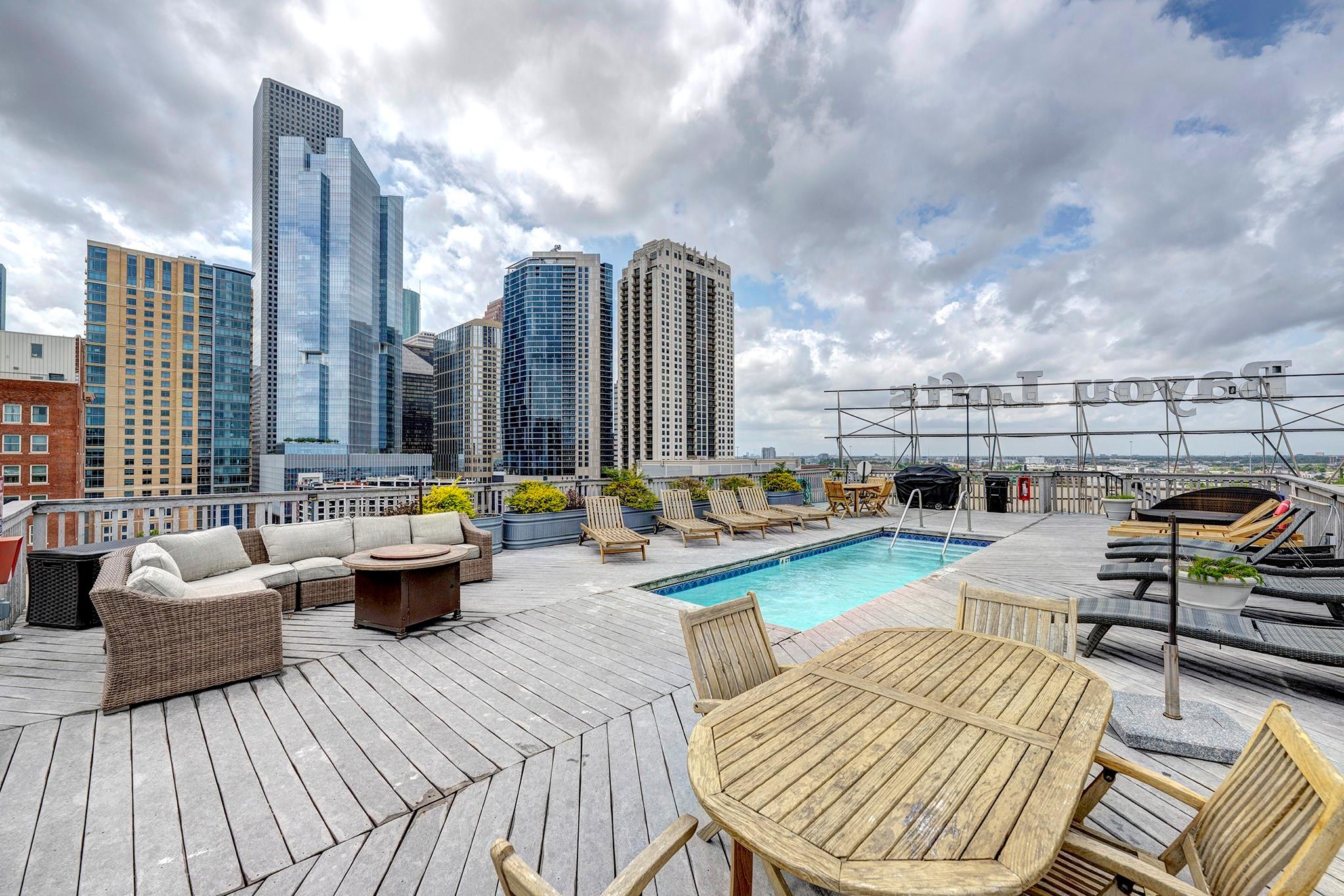 915 Franklin Street # 7C