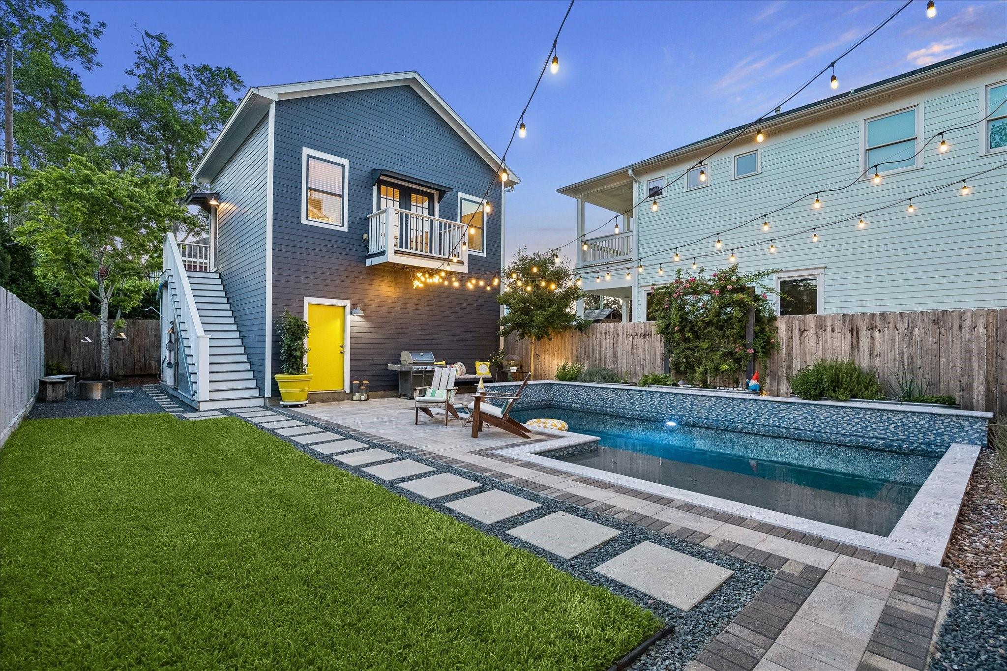 1527 Oxford Street