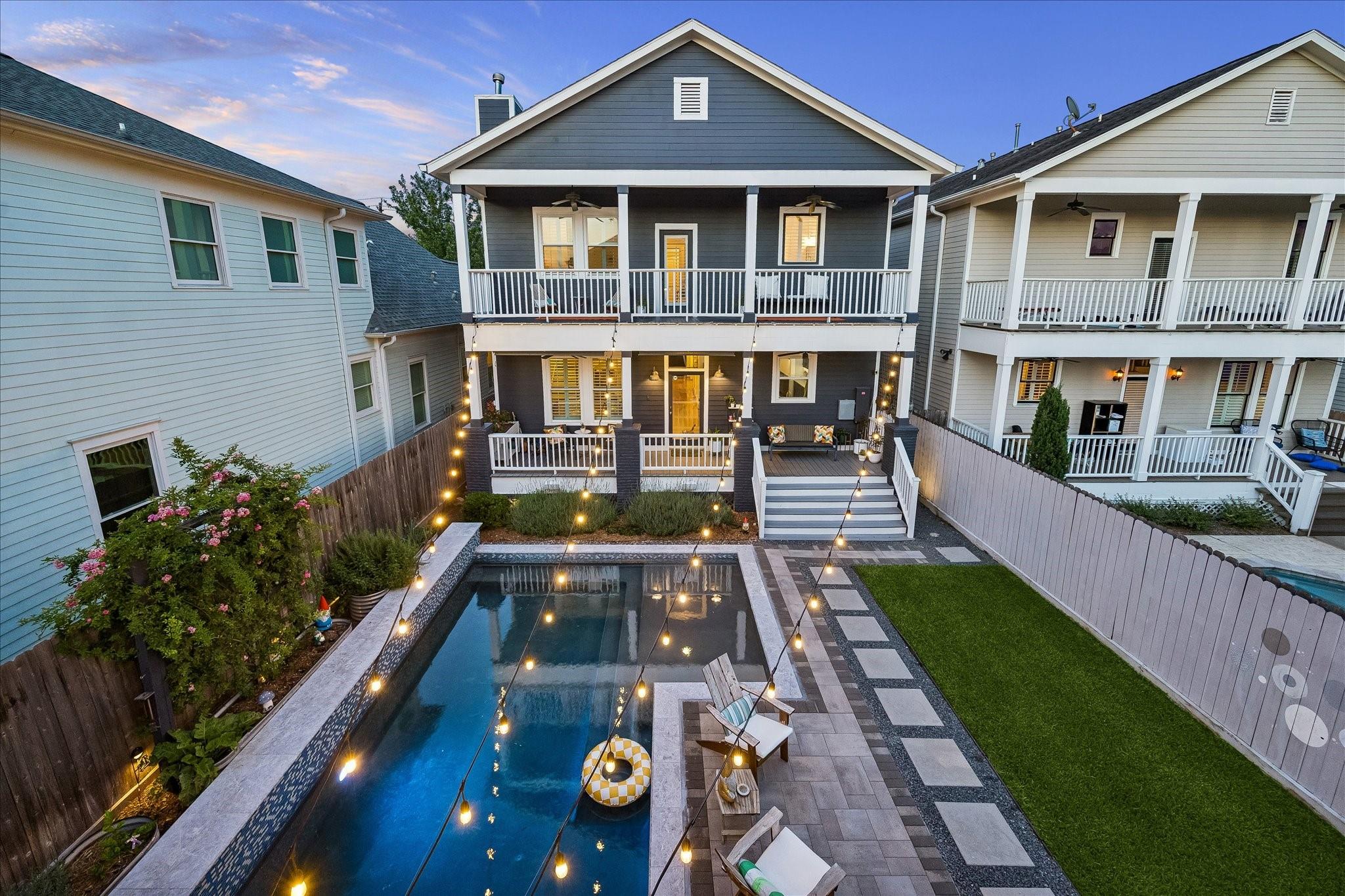 1527 Oxford Street