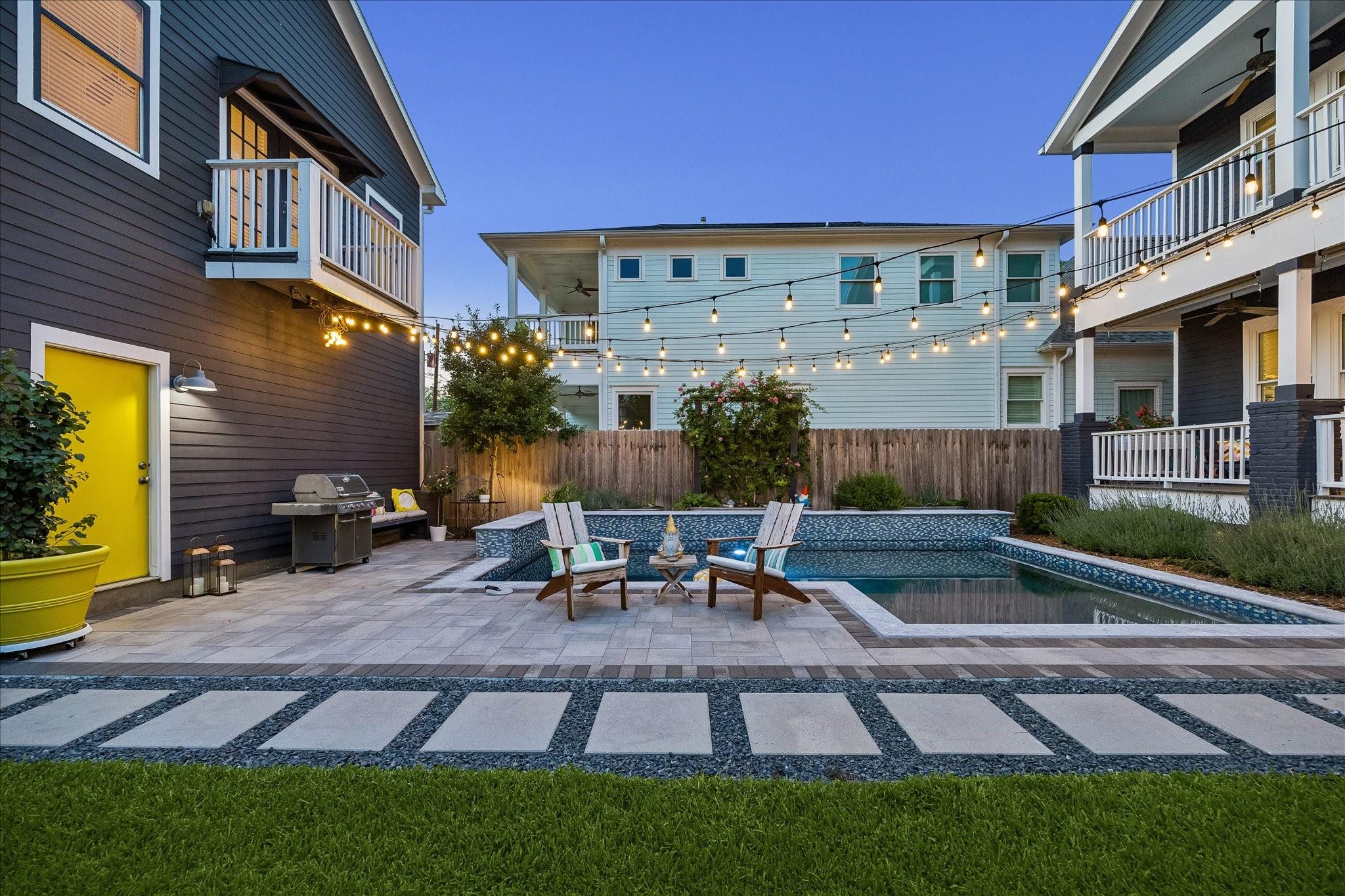 1527 Oxford Street