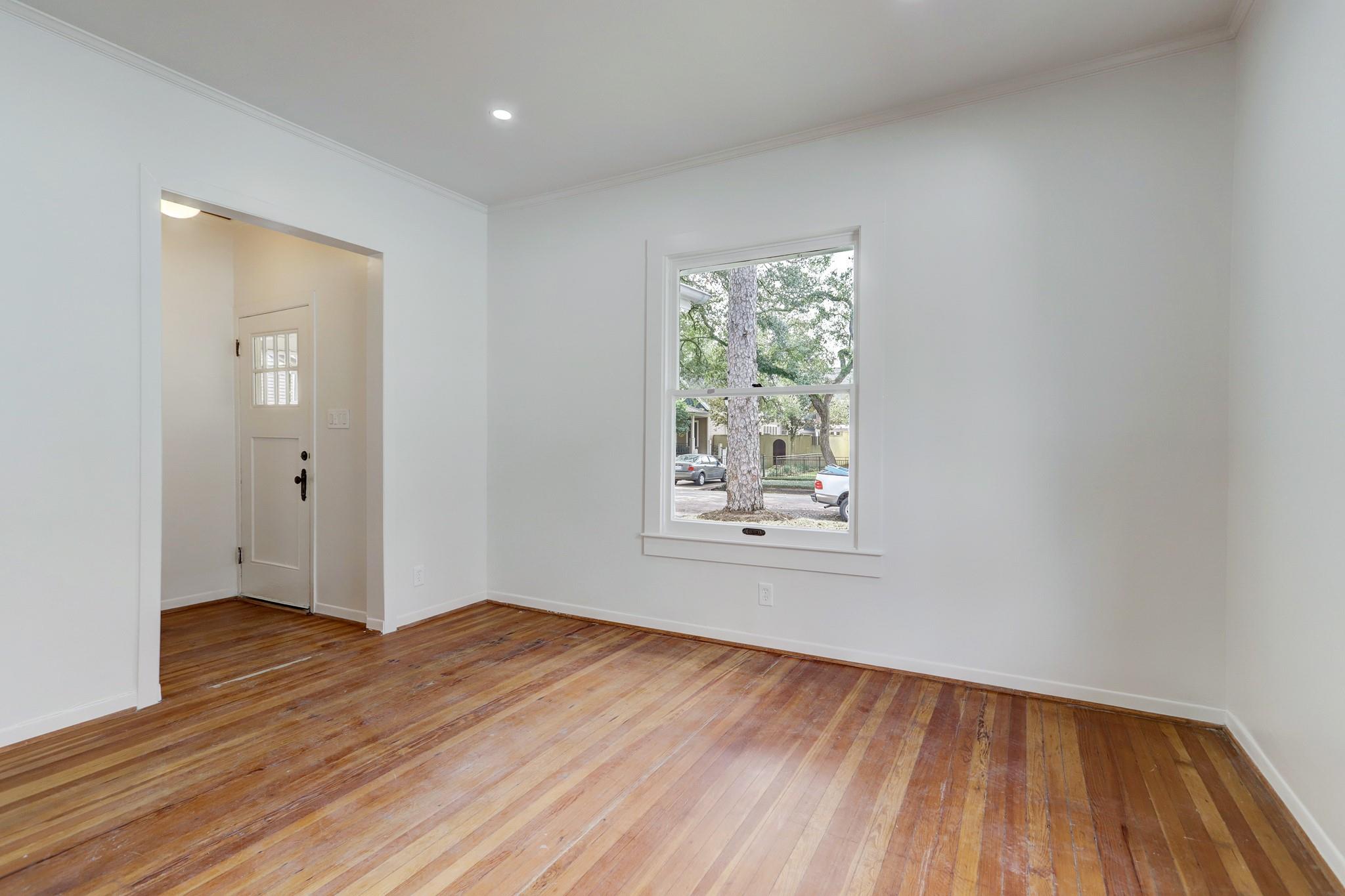 1508 Cortlandt Street
