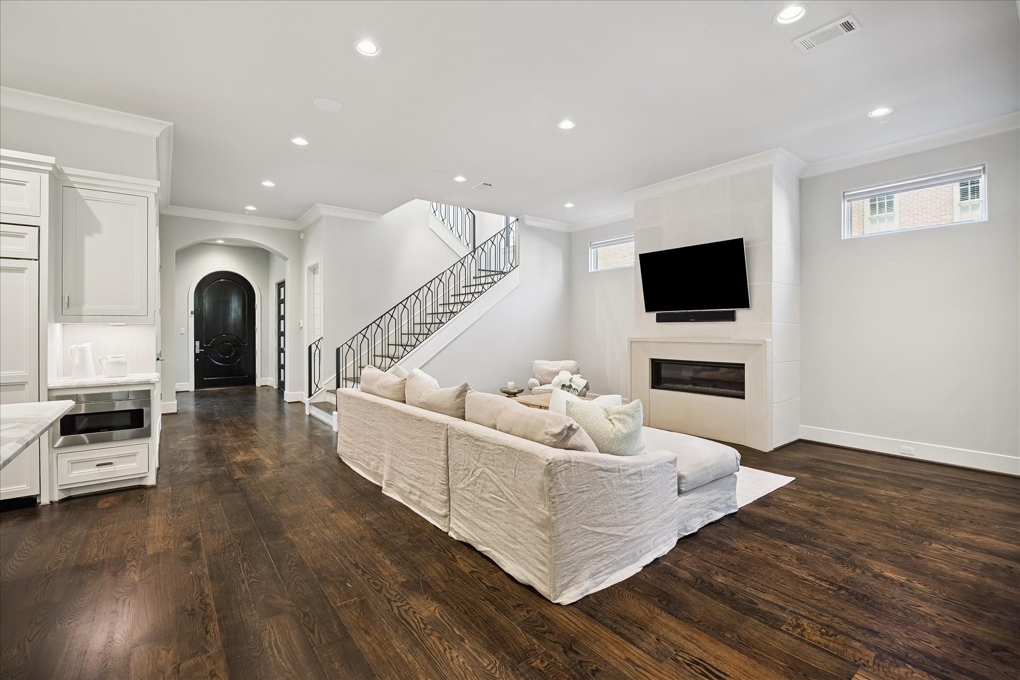 2117 Dickey Place