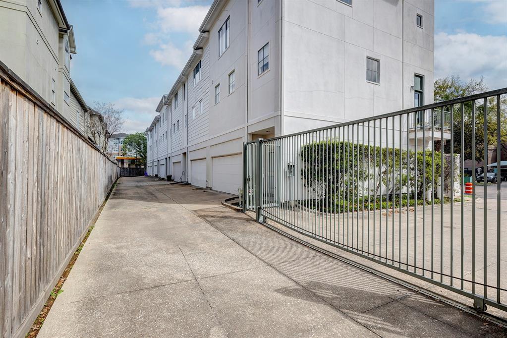 1014 Montrose Boulevard # B