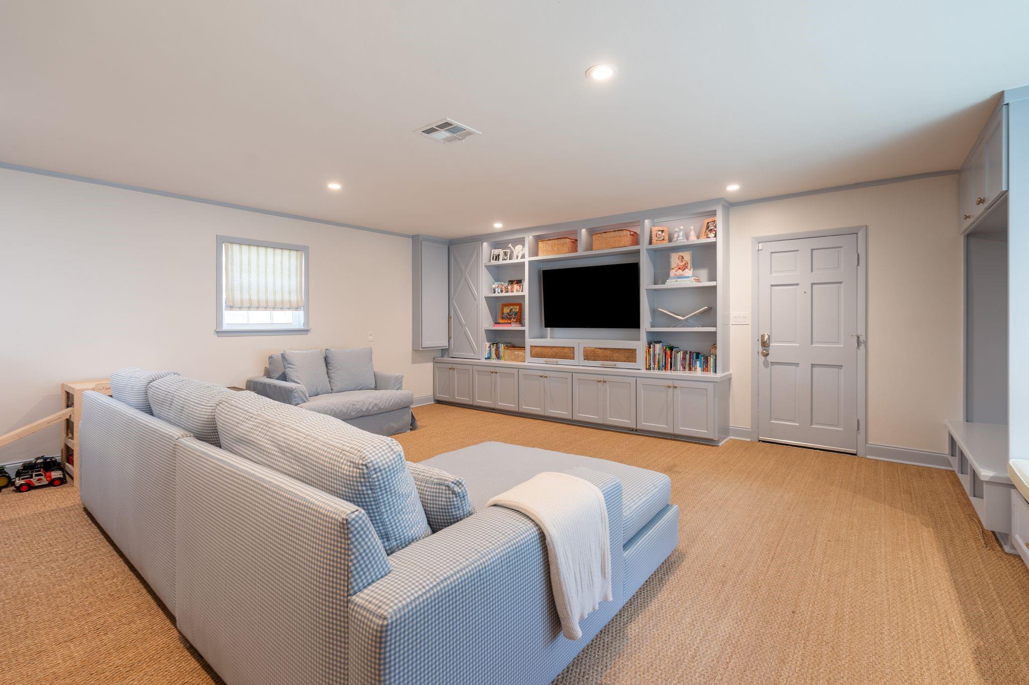 6166 Olympia Drive