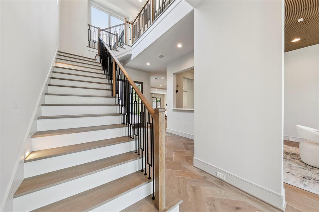 4023 W Main Street