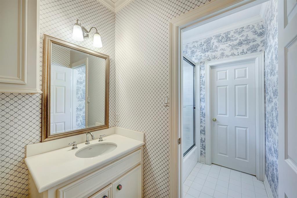 115 Park Laureate Drive