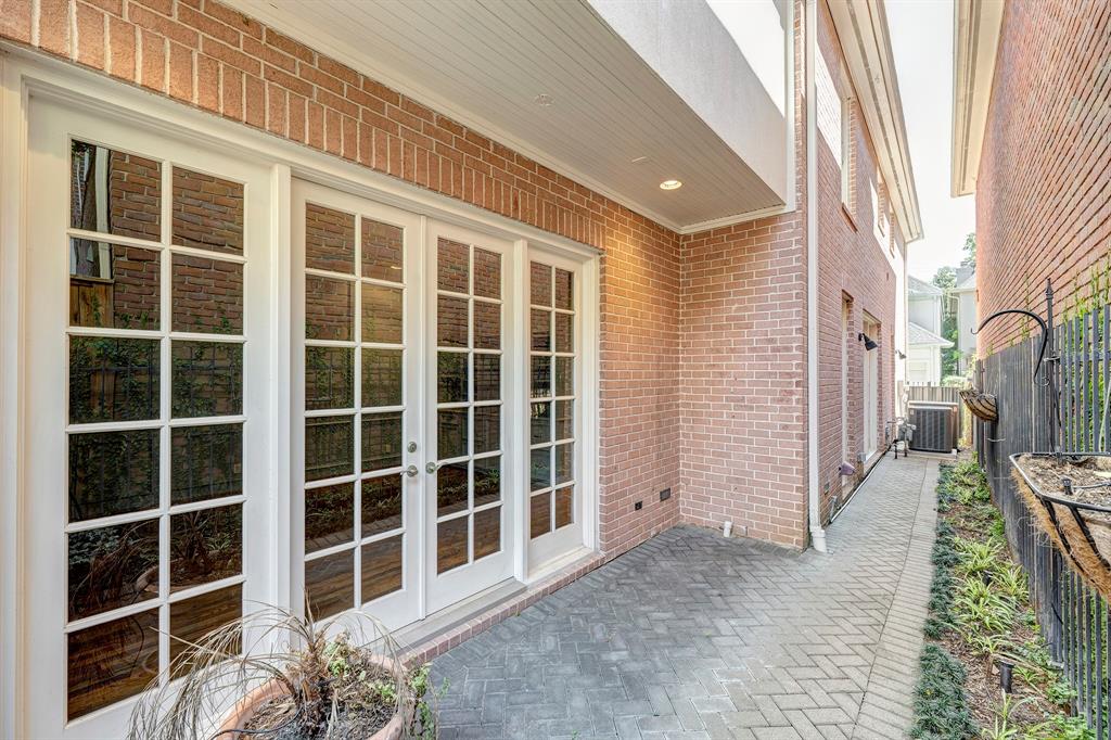 115 Park Laureate Drive
