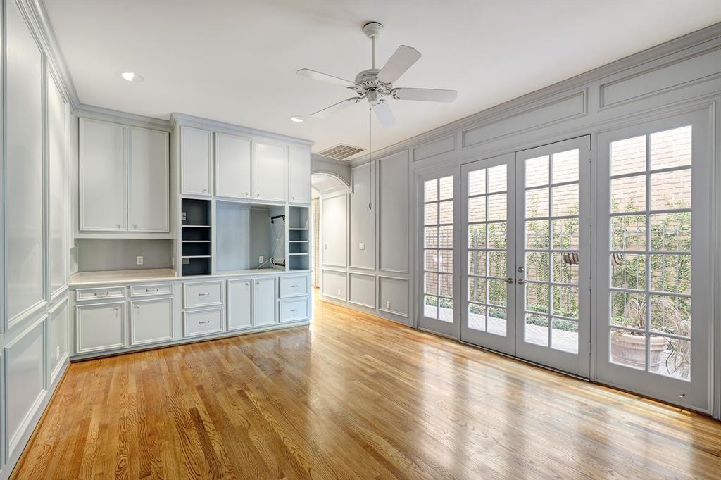 115 Park Laureate Drive