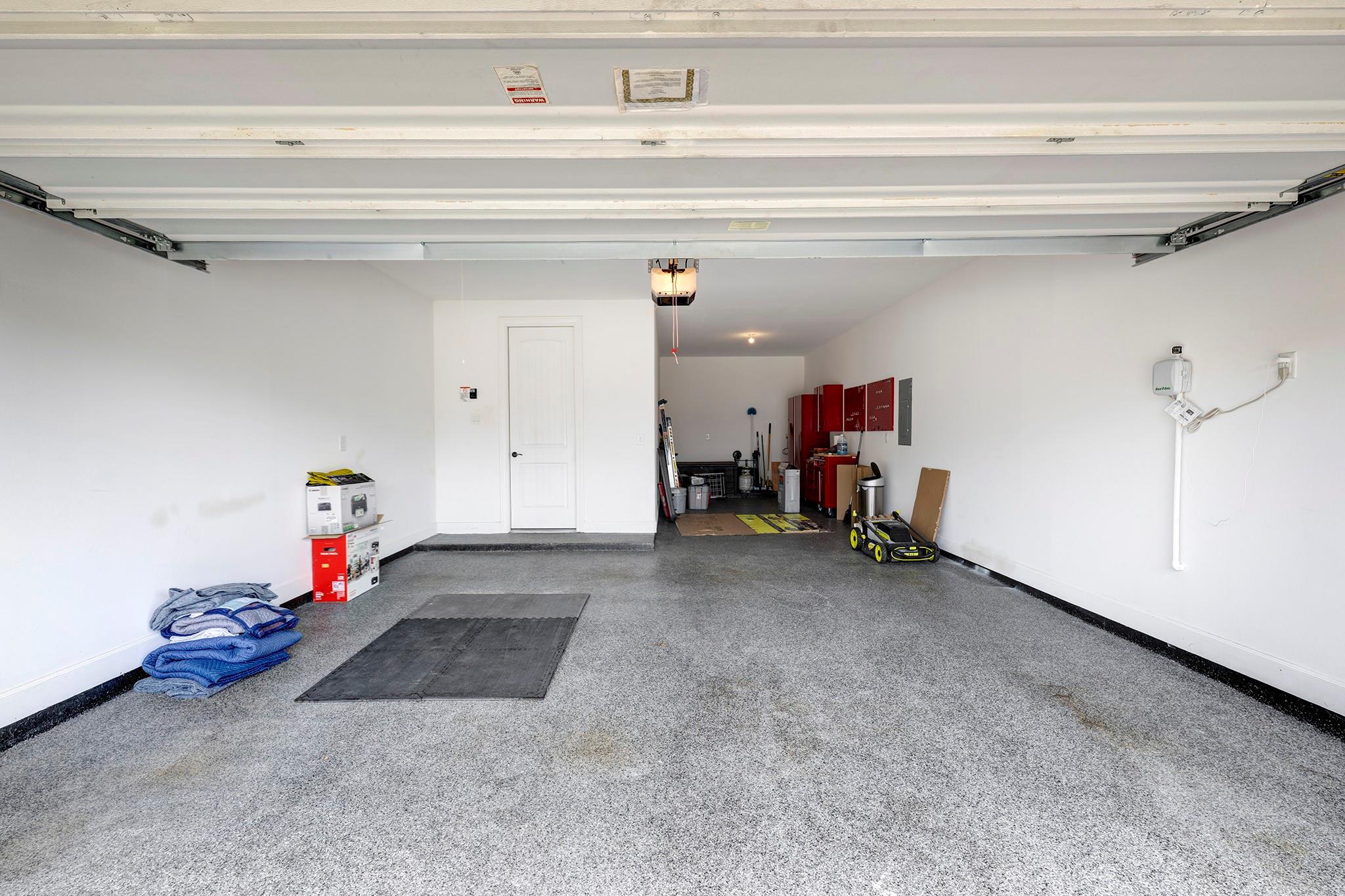 1984 Canyon Live Oak Street