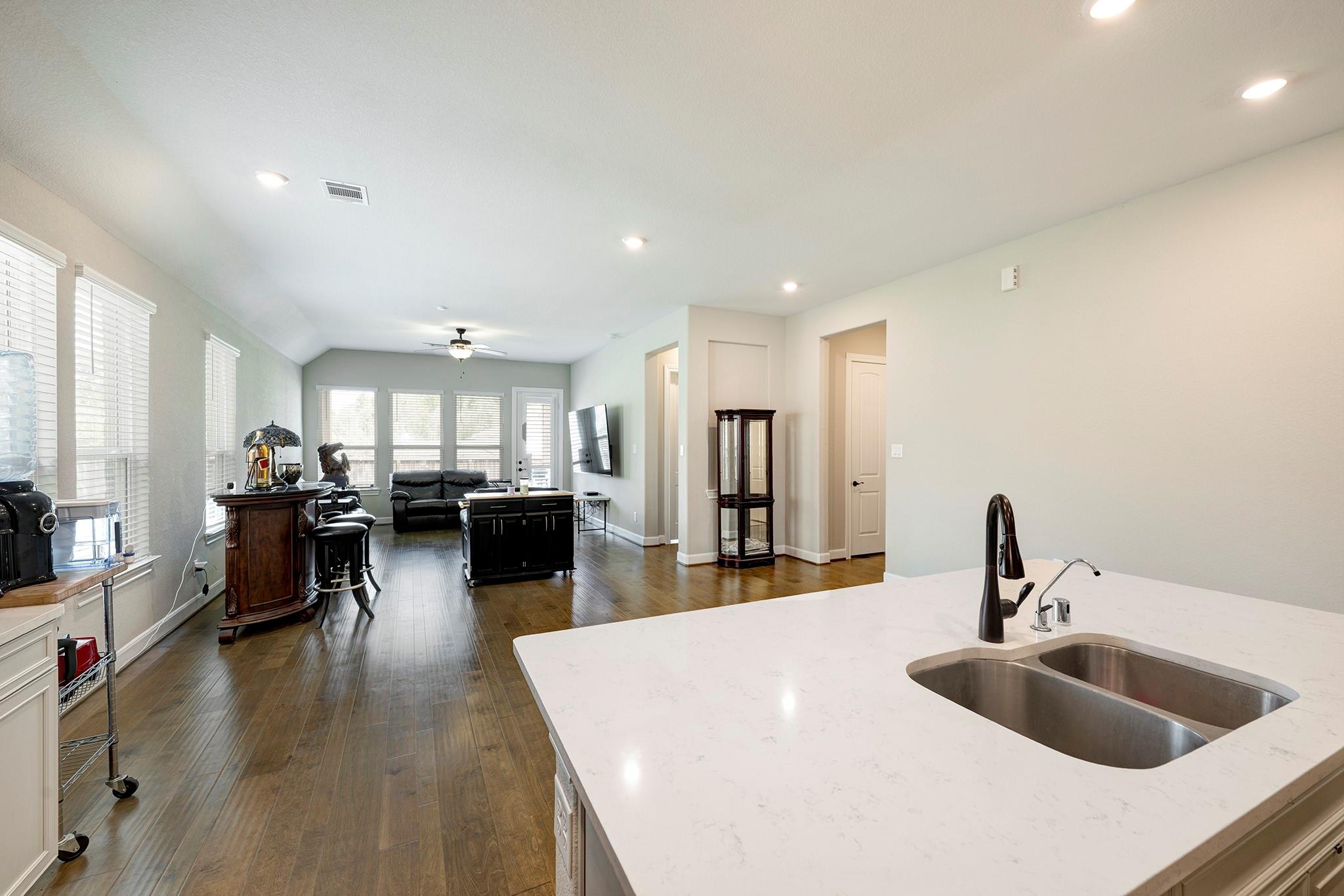 1984 Canyon Live Oak Street