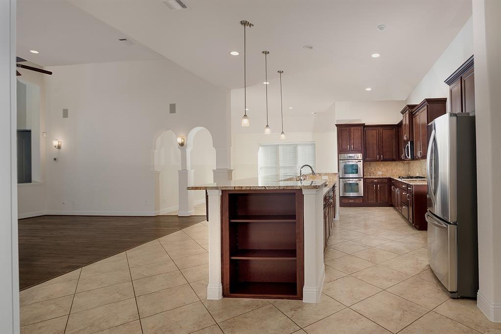 46 Caprice Bend Place