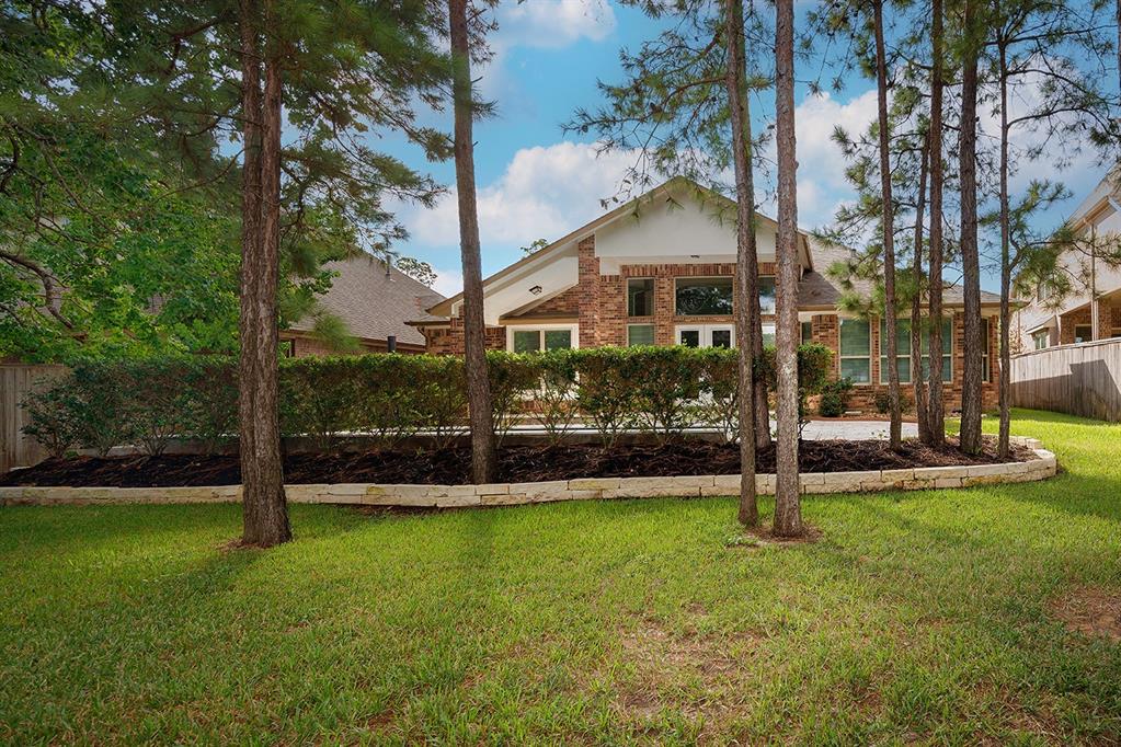 46 Caprice Bend Place