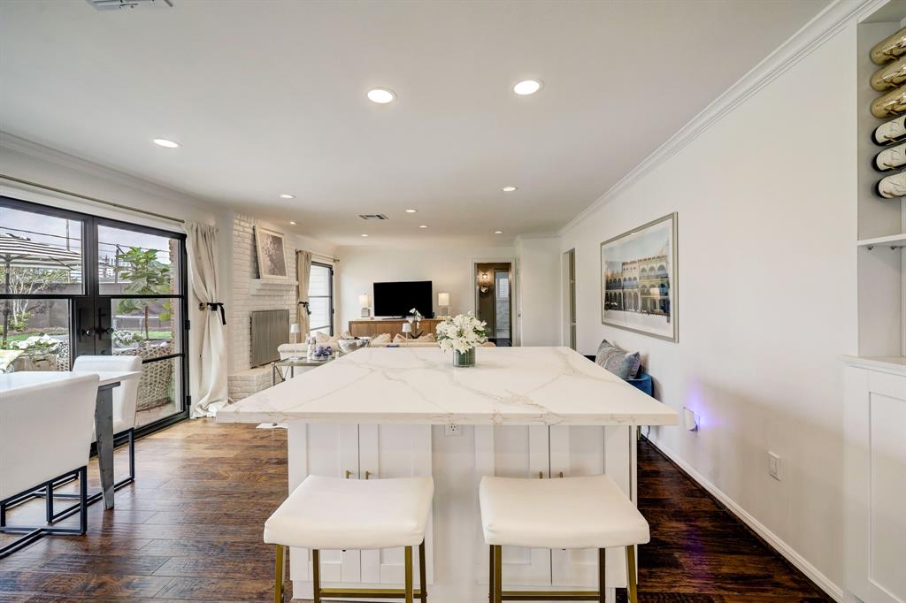 12118 Queensbury Lane