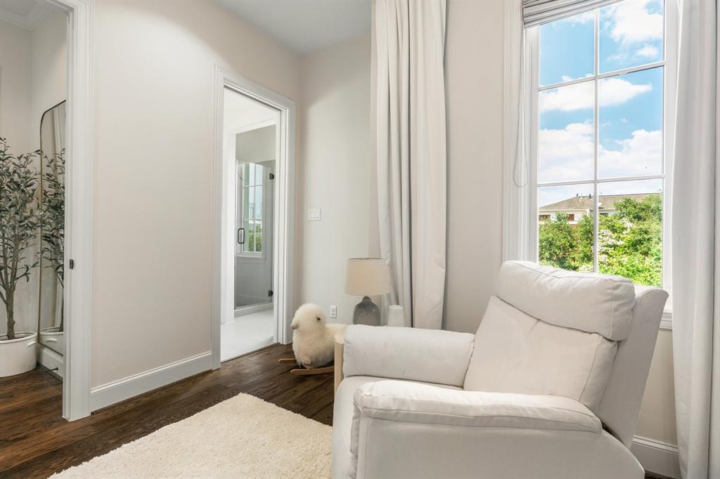 415 Lovett Boulevard Unit: E