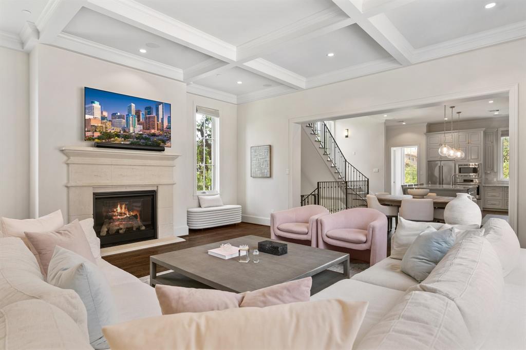415 Lovett Boulevard Unit: E