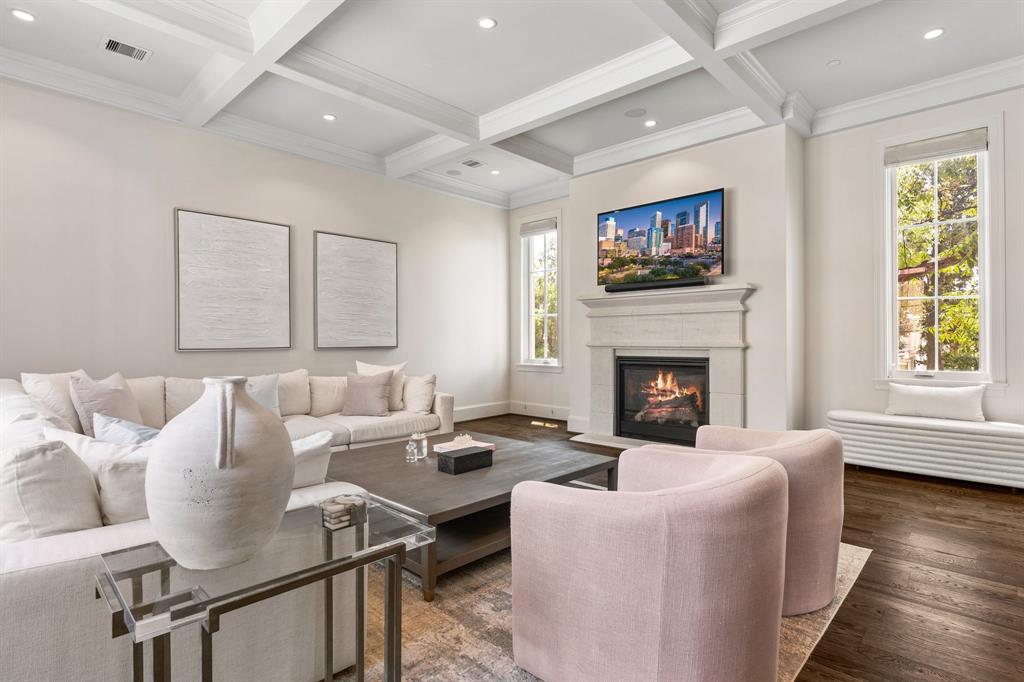 415 Lovett Boulevard Unit: E