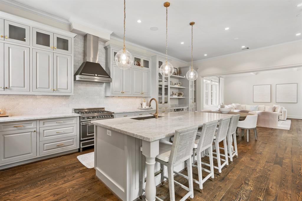 415 Lovett Boulevard Unit: E