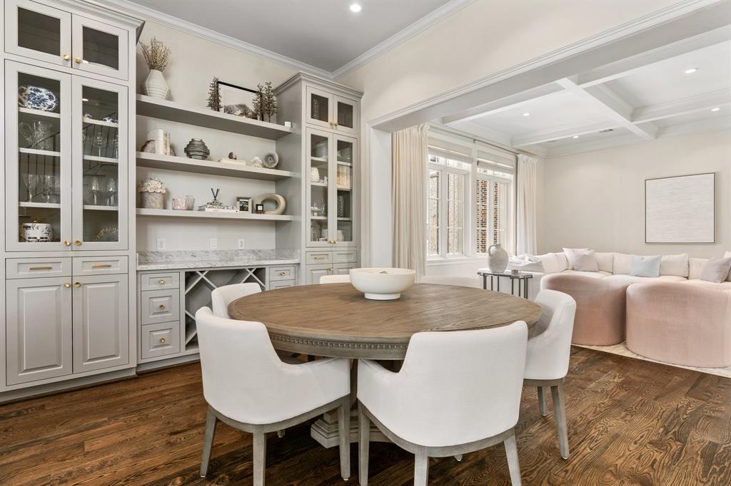 415 Lovett Boulevard Unit: E