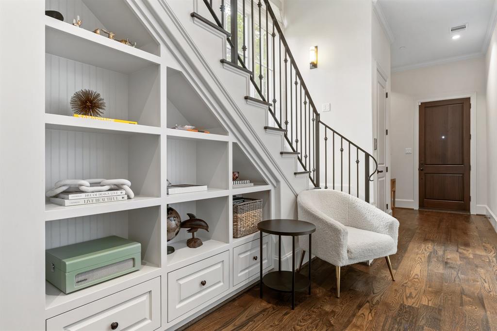 415 Lovett Boulevard Unit: E