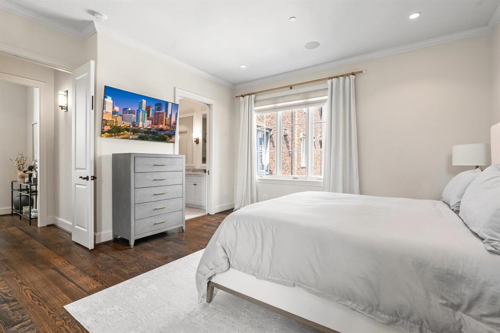 415 Lovett Boulevard Unit: E