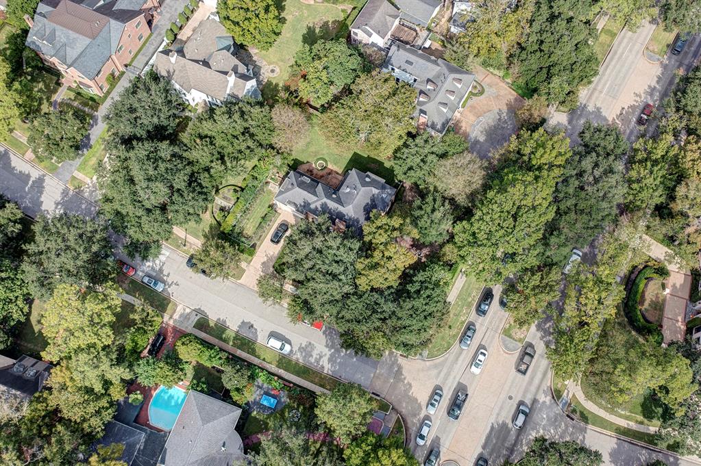 2900 Chevy Chase Drive