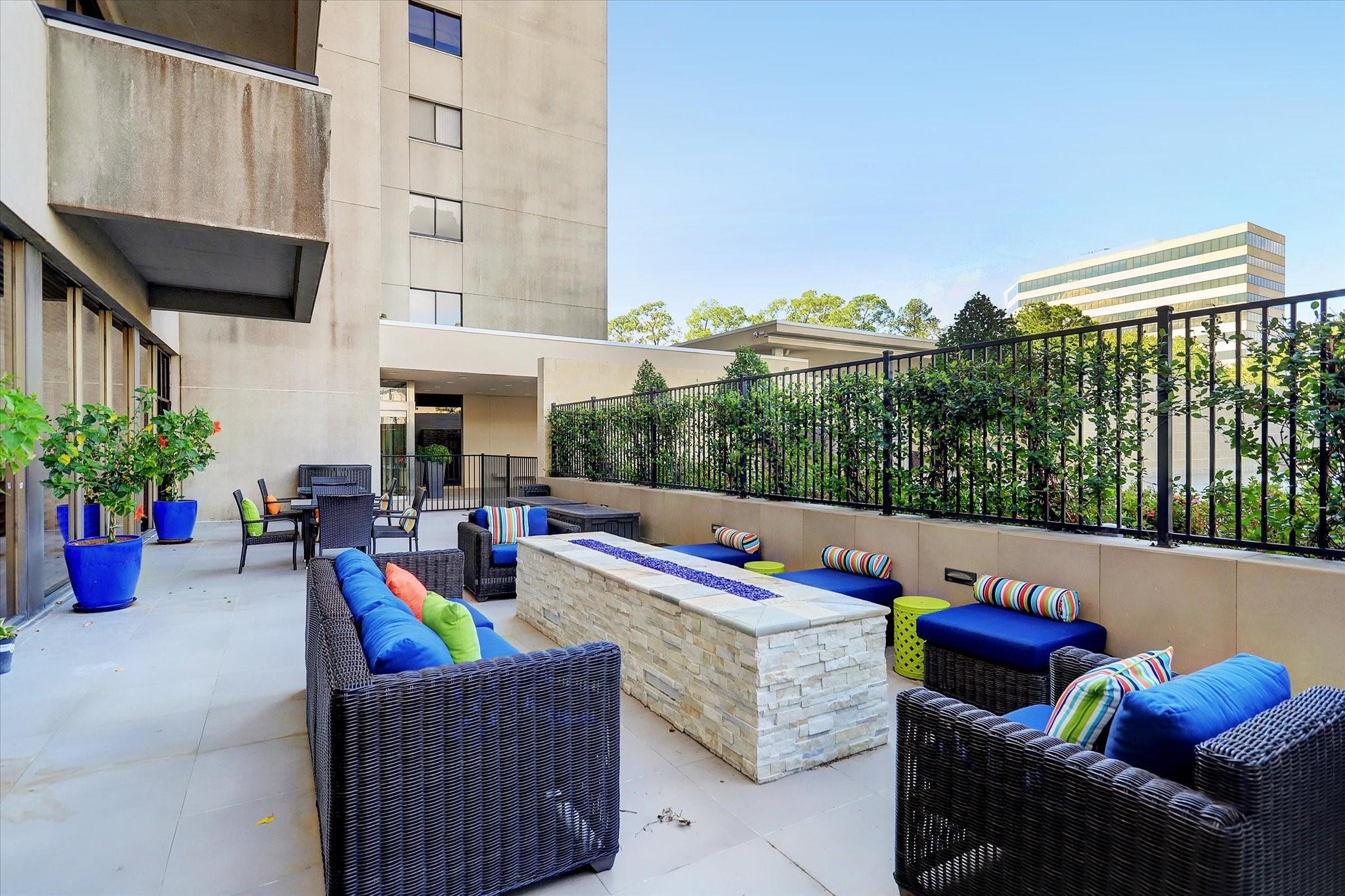 49 Briar Hollow Lane # 1503