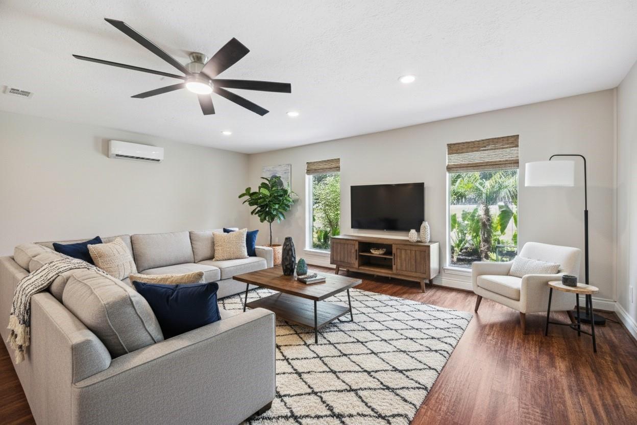 5202 Cypress Green Lane