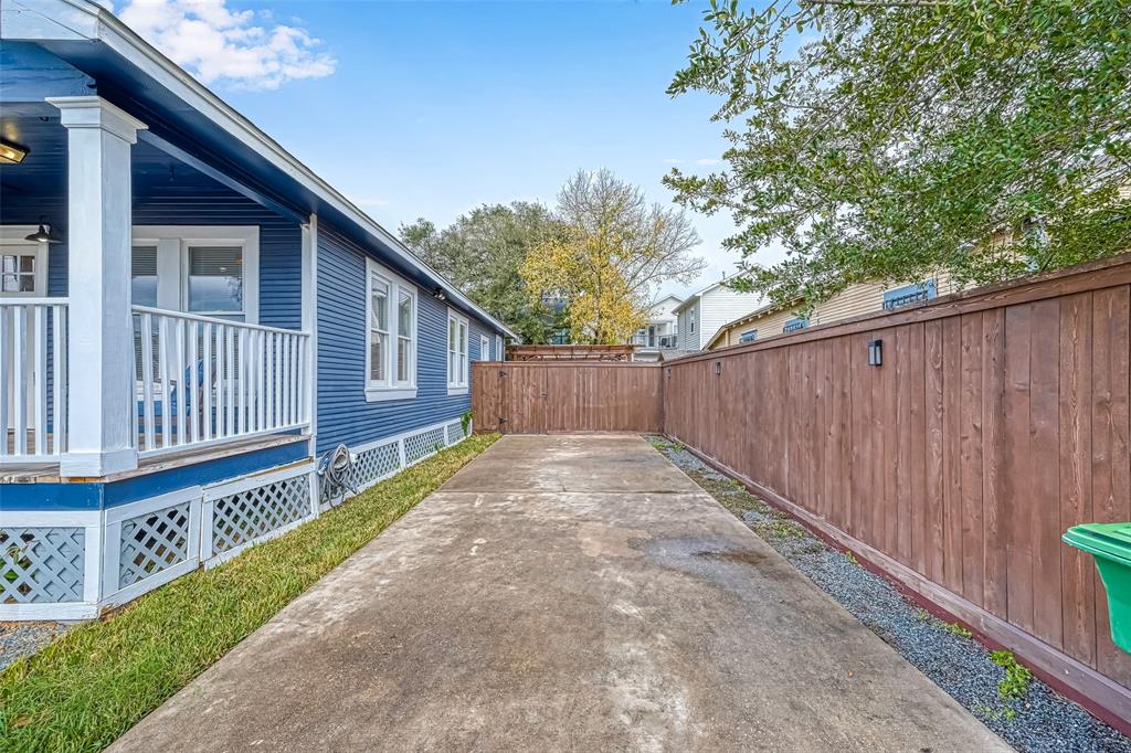 1721 Airline Drive
