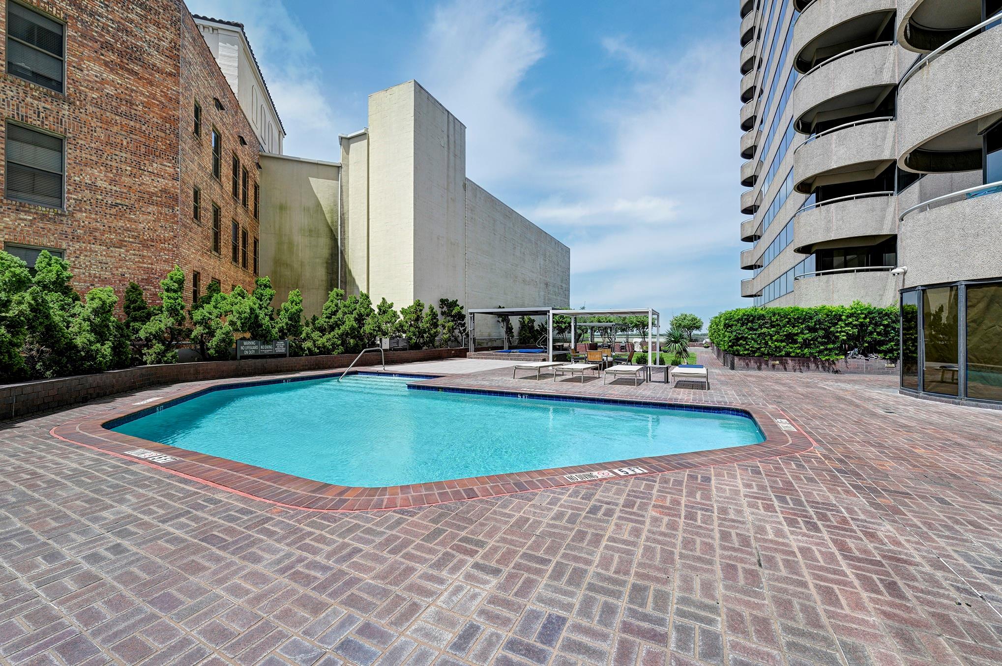 5000 Montrose Boulevard # 21A