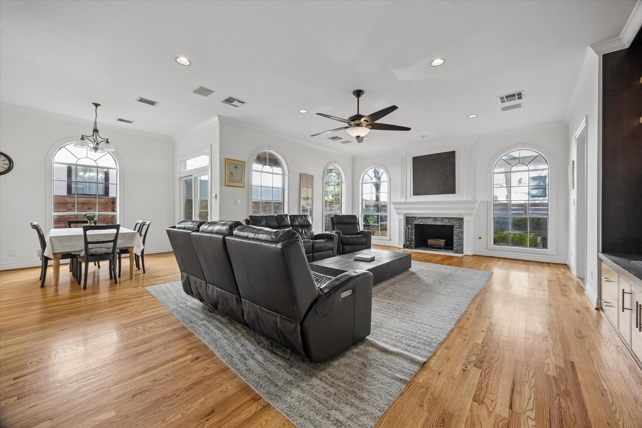 551 S 2nd Street