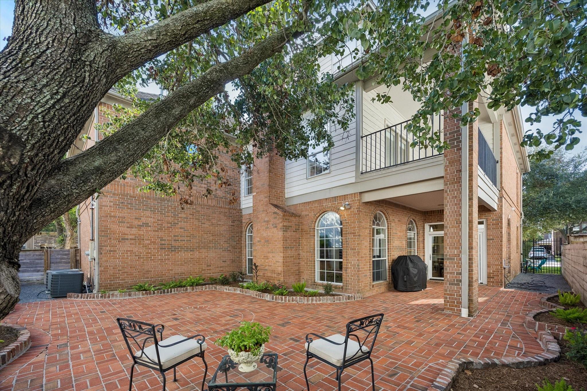 551 S 2nd Street