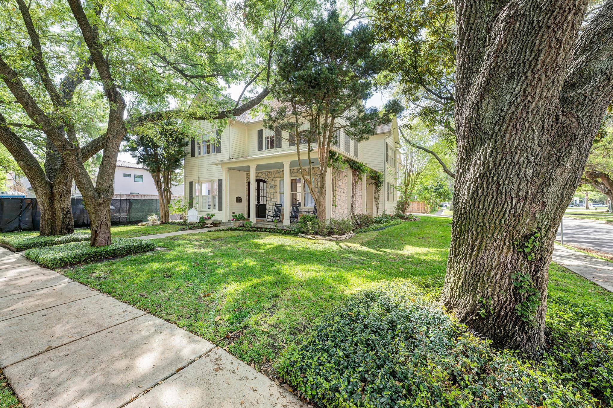 4039 Swarthmore Street