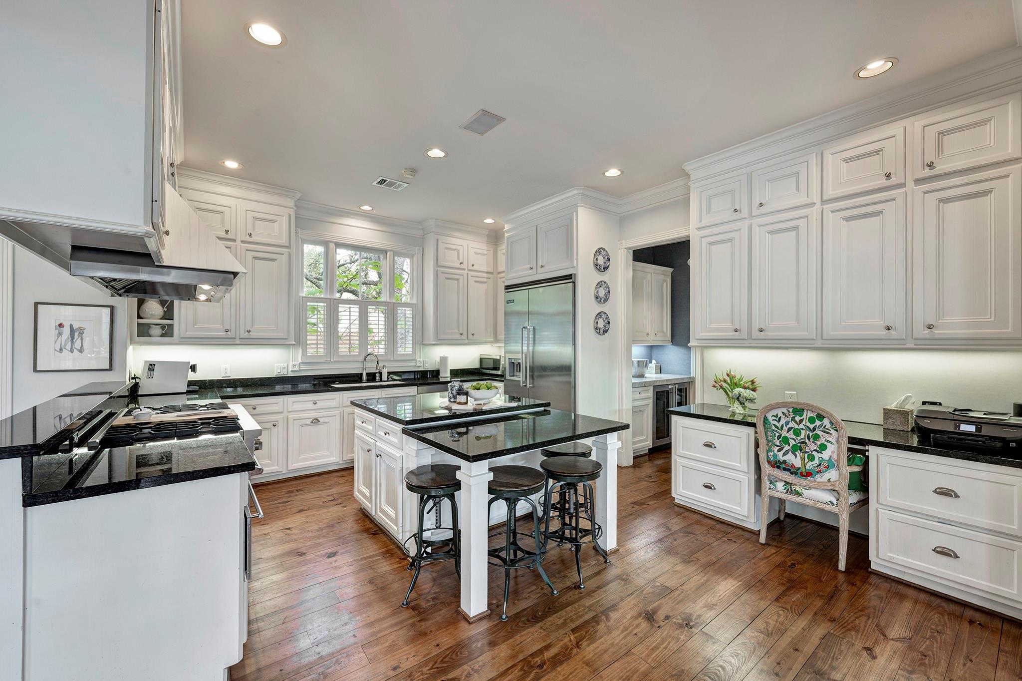 4039 Swarthmore Street